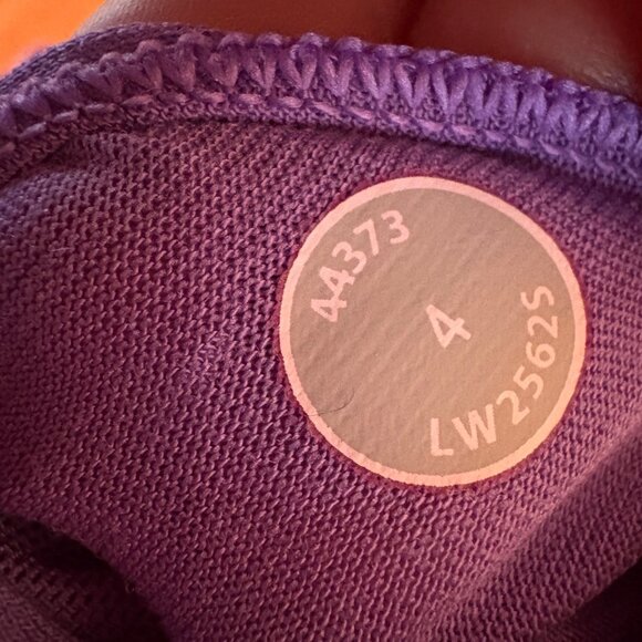 Lululemon Run Inspire Crop & Stuff Your Bra Power Purple Set Lot of 2 Size 4 - Picture 3 of 11
